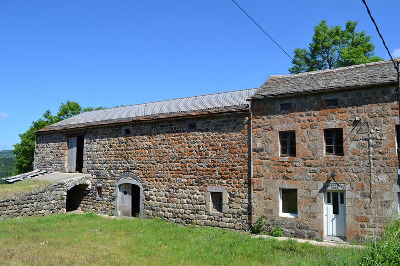 Ferme à rénover Le mazet St Voy Ferme à rénover Le mazet St Voy Campagne du village